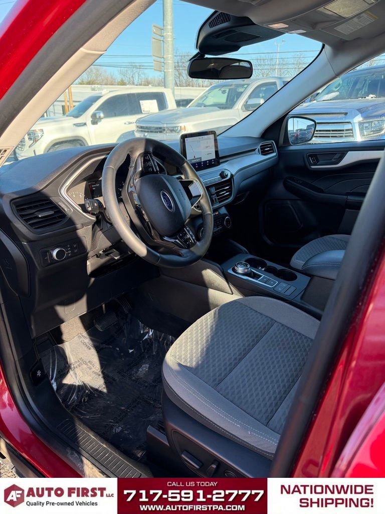 Used 2022 Ford Escape SE w/ Convenience Package image 10