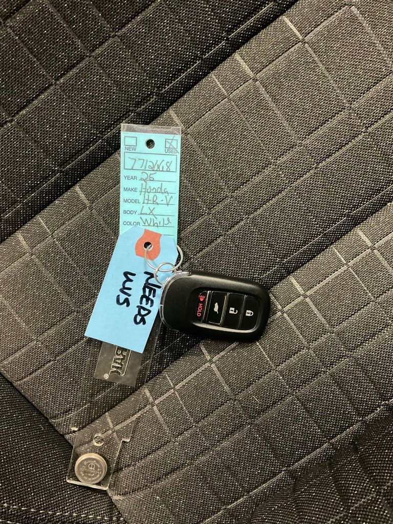 Used 2025 Honda HR-V LX image 33