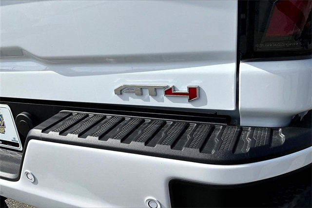 New 2026 GMC Sierra 2500 AT4 image 9