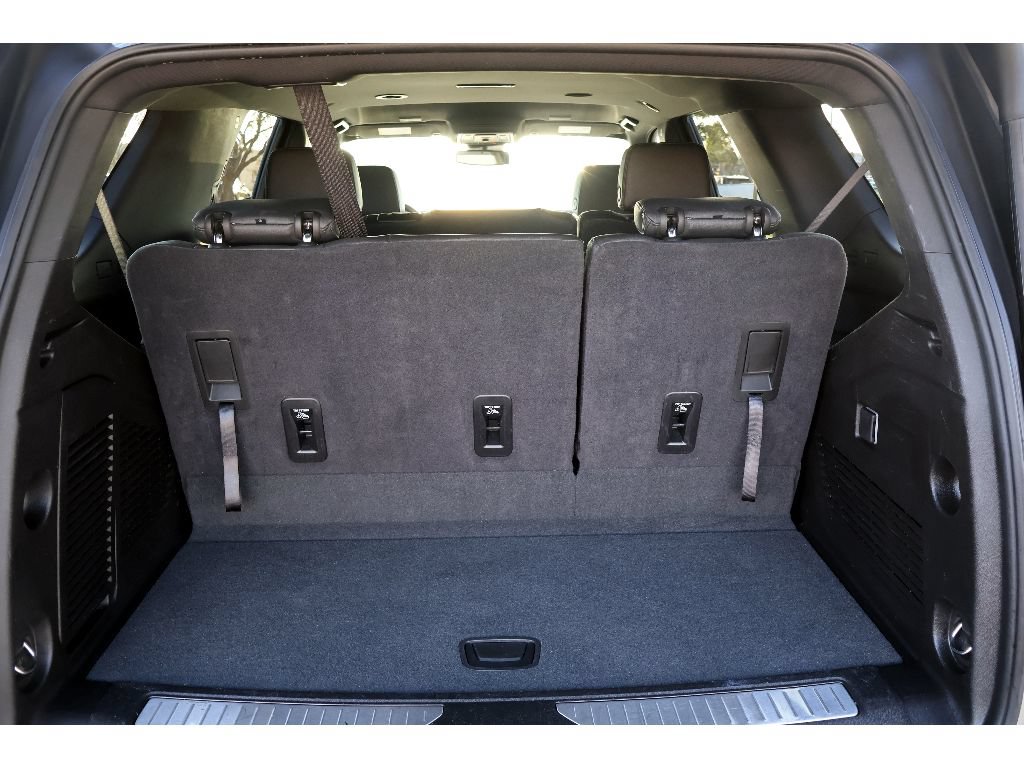 Used 2025 Chevrolet Tahoe Z71 AWD/4WD image 21