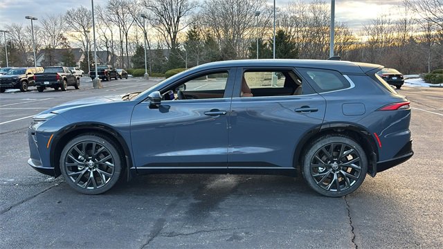 New 2025 Toyota Crown Signia w/ Advanced Technology Package image 4