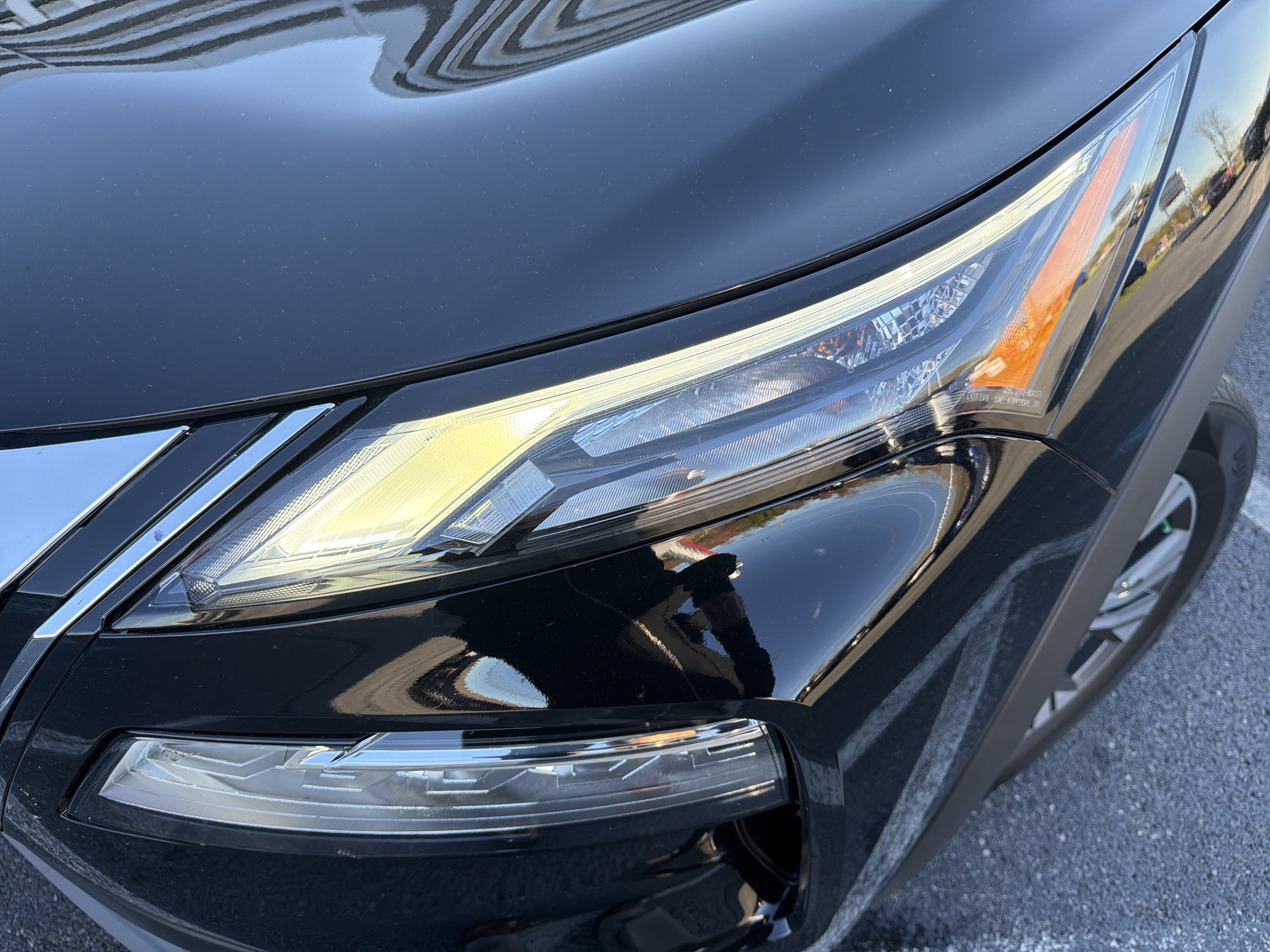 Certified 2023 Nissan Rogue SV AWD/4WD image 16