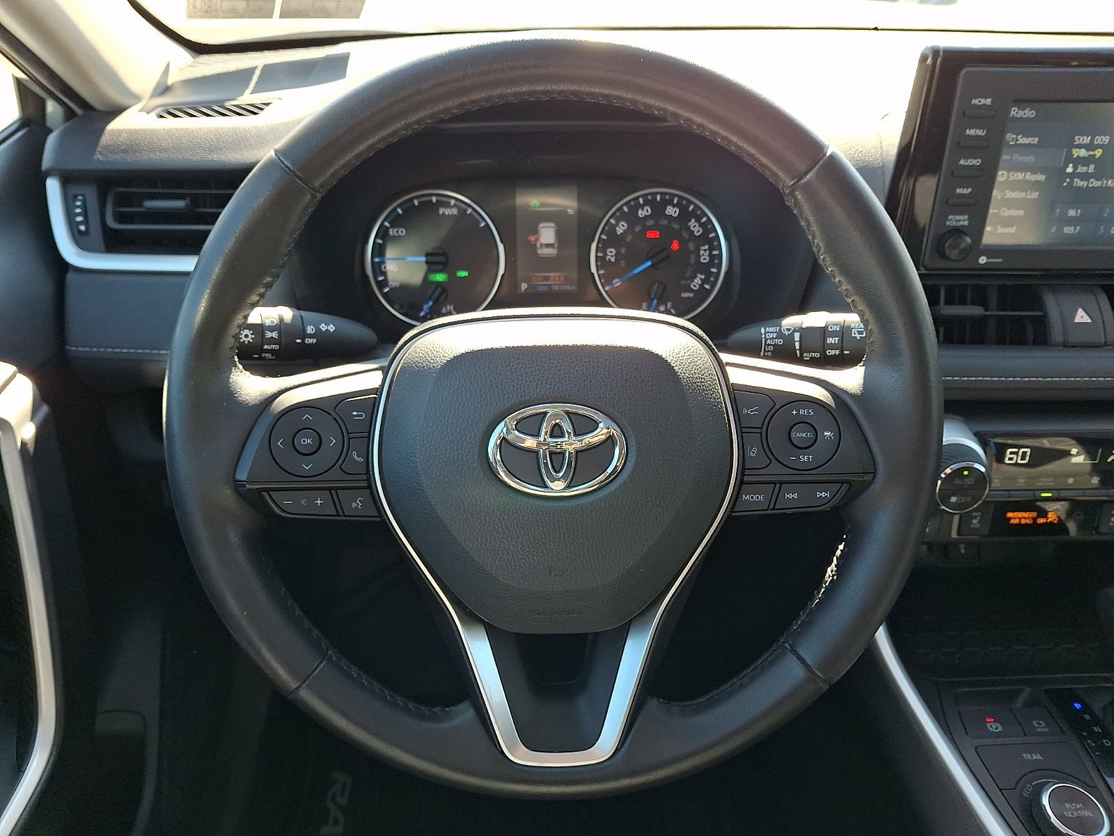 Used 2021 Toyota RAV4 XLE w/ Convenience Package AWD/4WD image 21