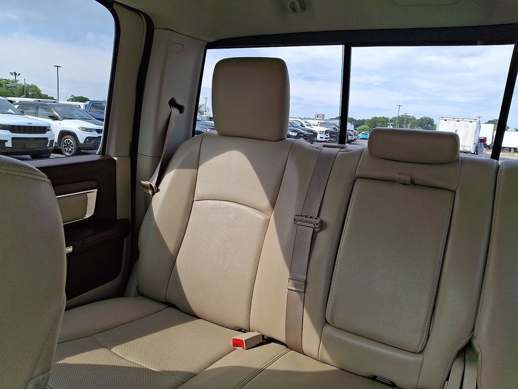 Used 2017 RAM 1500 Laramie AWD/4WD image 19