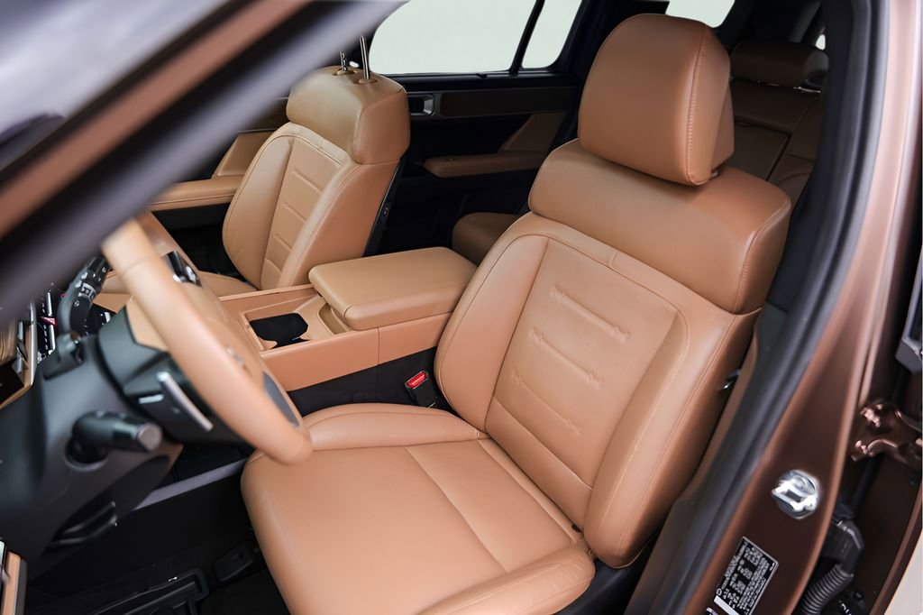 Used 2024 Hyundai Santa Fe Limited image 10