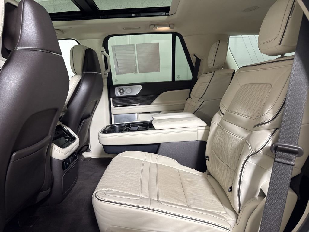 Certified 2023 Lincoln Navigator Black Label image 58