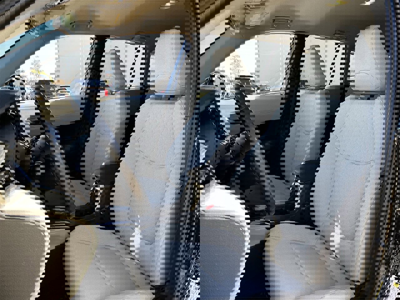 Used 2023 Toyota Corolla Cross LE image 22