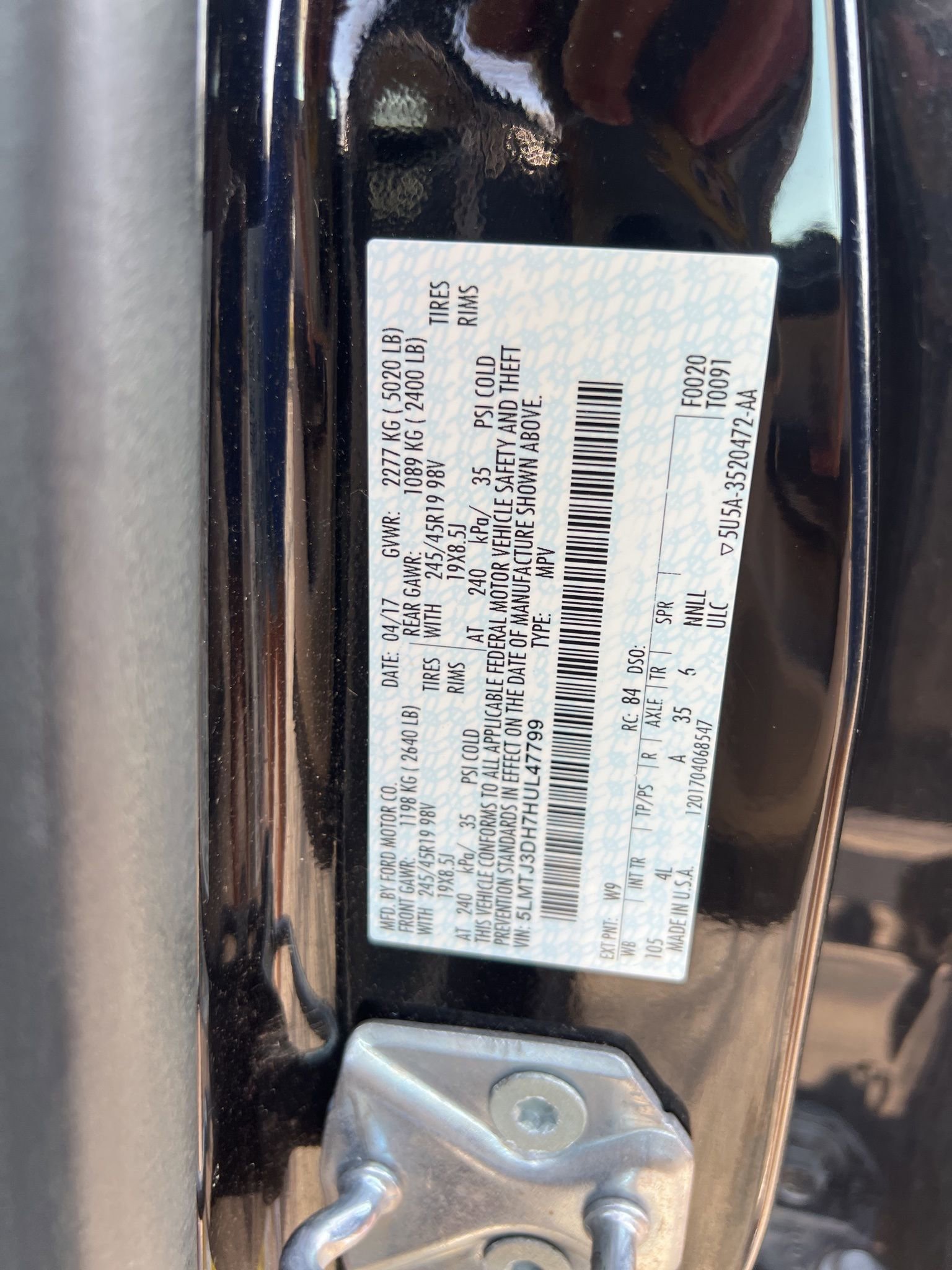 Used 2017 Lincoln MKC Reserve image 25