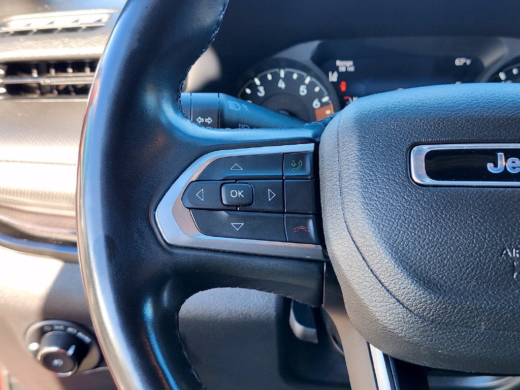 Used 2022 Jeep Compass Latitude w/ Sun and Sound Group AWD/4WD image 31