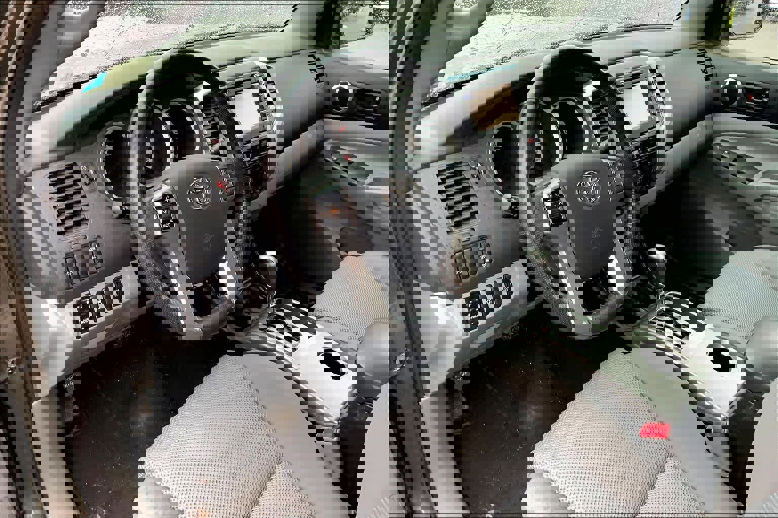 Used 2013 Toyota Tacoma 4x4 Double Cab w/ TRD Sport Pkg image 18