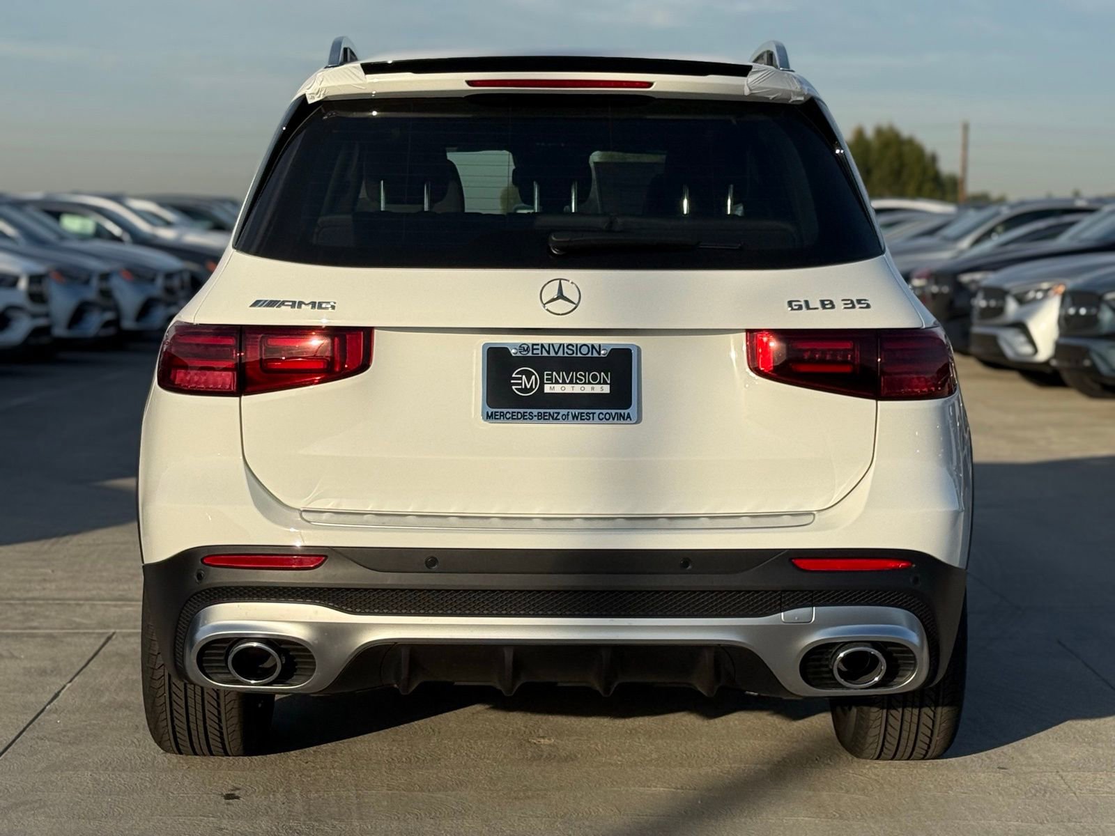 New 2026 Mercedes-Benz GLB 35 AMG 4MATIC image 9