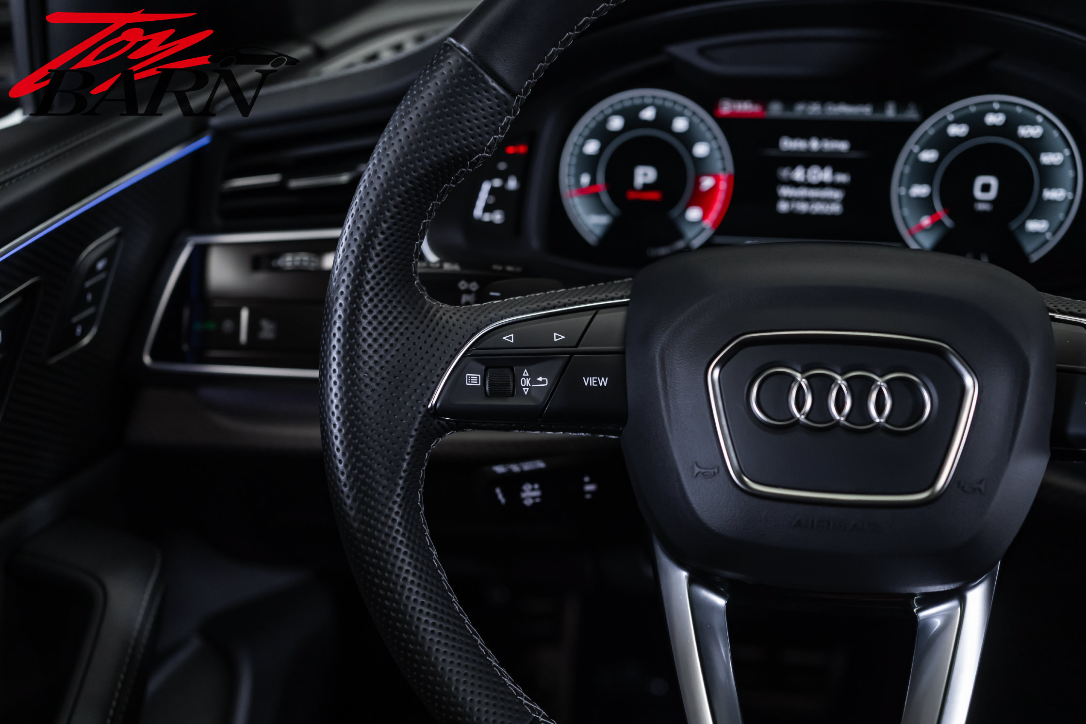 Used 2024 Audi SQ8 Prestige AWD/4WD image 32