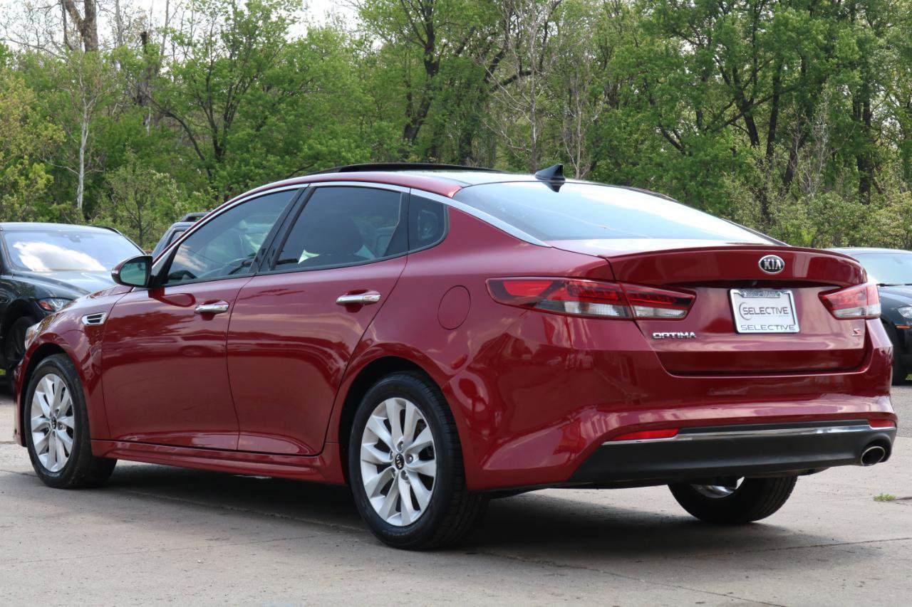 Used 2018 Kia Optima S w/ Panoramic Sunroof Package FWD image 17