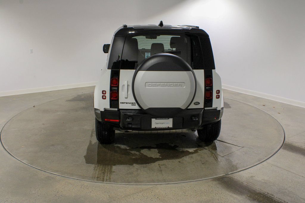 Certified 2022 Land Rover Defender 110 X-Dynamic SE AWD/4WD image 4