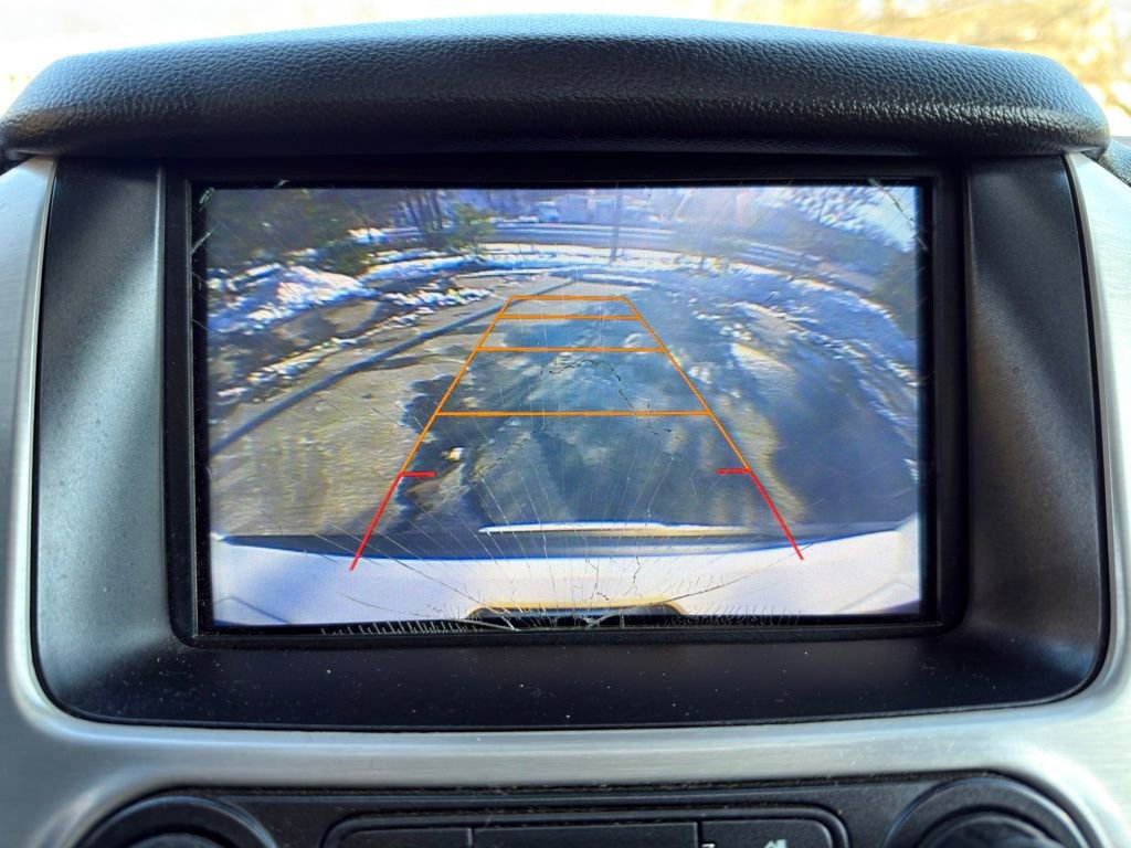 Used 2017 GMC Yukon XL SLT w/ Open Road Package image 20