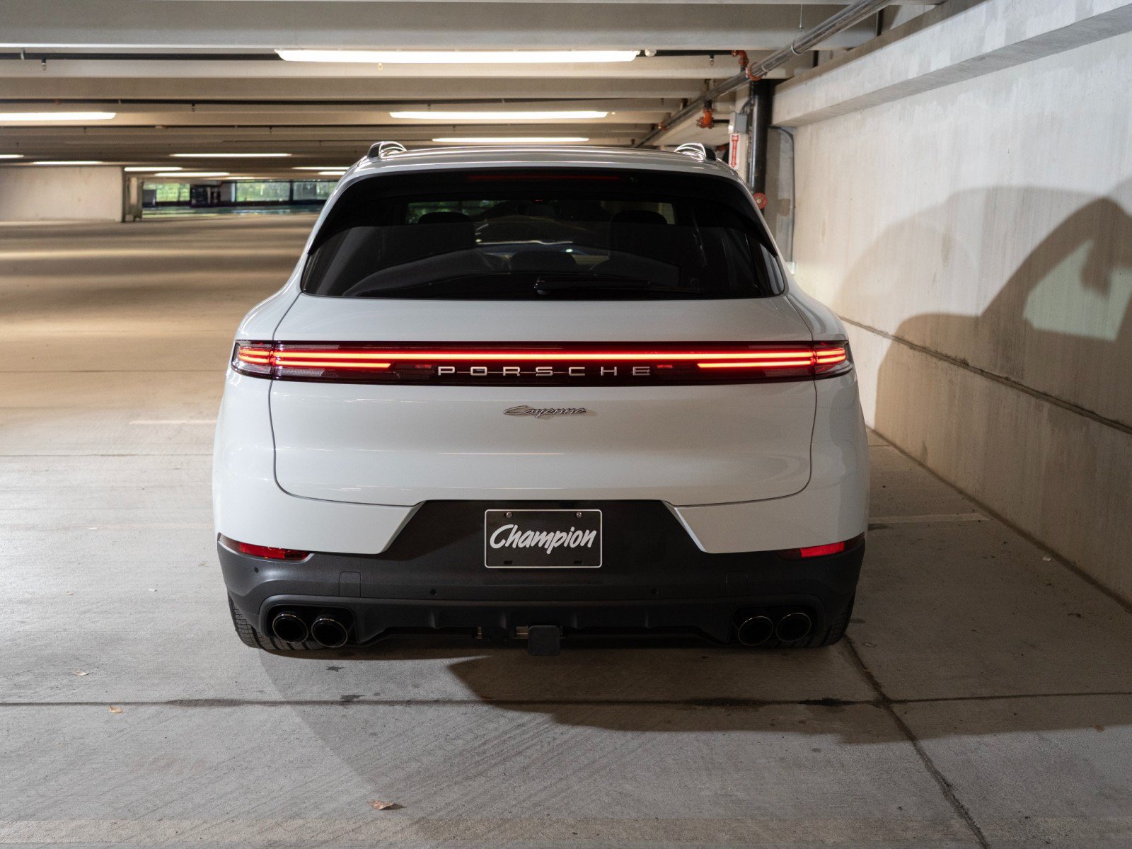 Certified 2026 Porsche Cayenne E-Hybrid AWD/4WD image 10