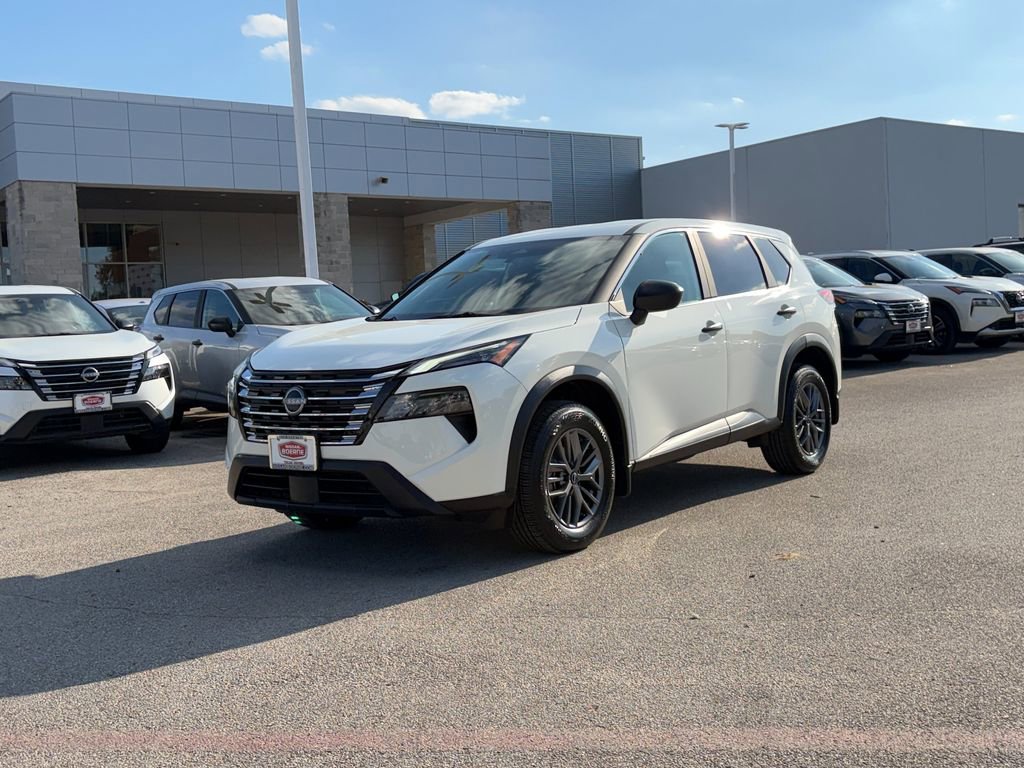 Used 2025 Nissan Rogue S image 7