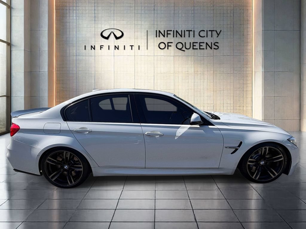 Used 2018 BMW M3 RWD image 11