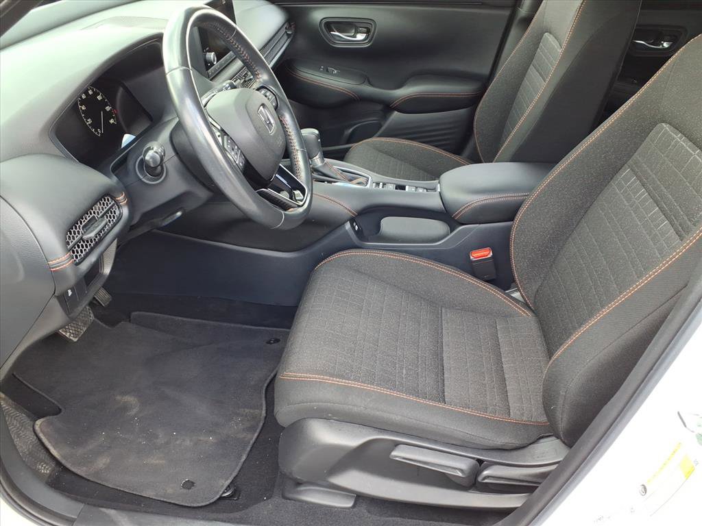 Used 2023 Honda HR-V Sport image 11
