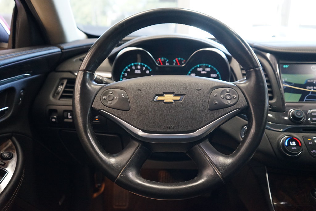 Used 2015 Chevrolet Impala LT FWD image 28