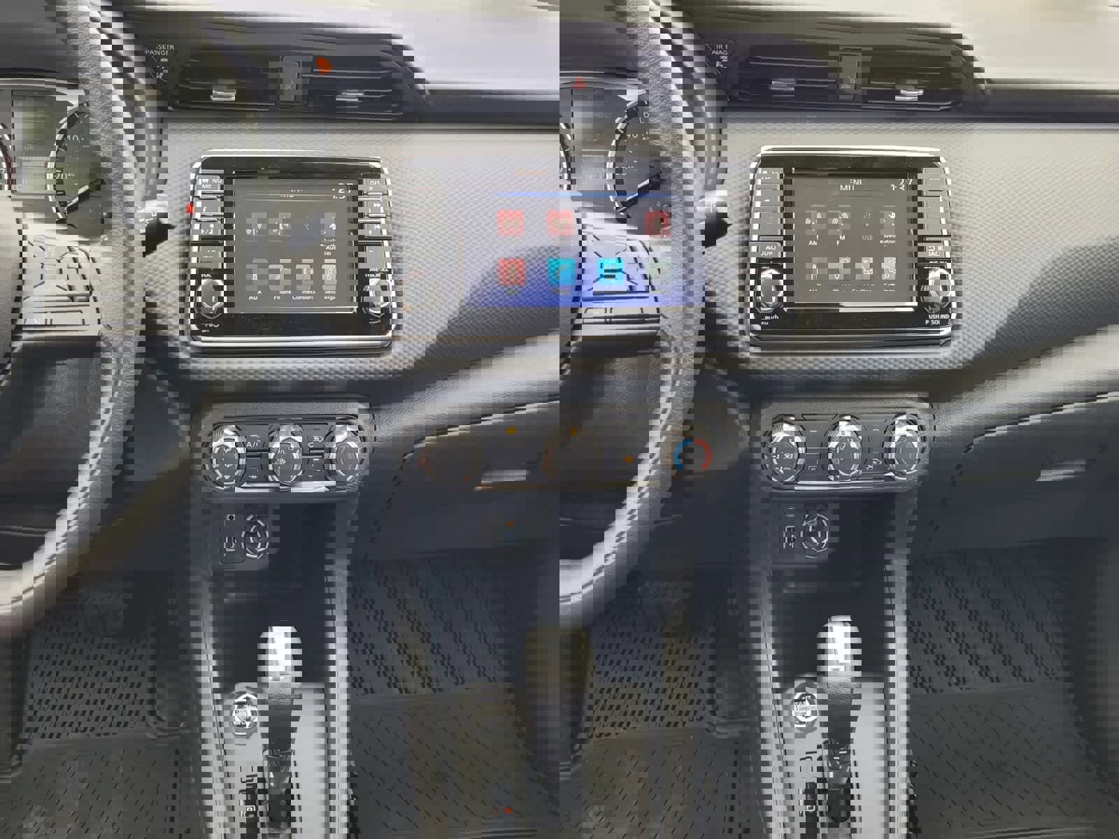 New 2025 Nissan Kicks Play S image 8