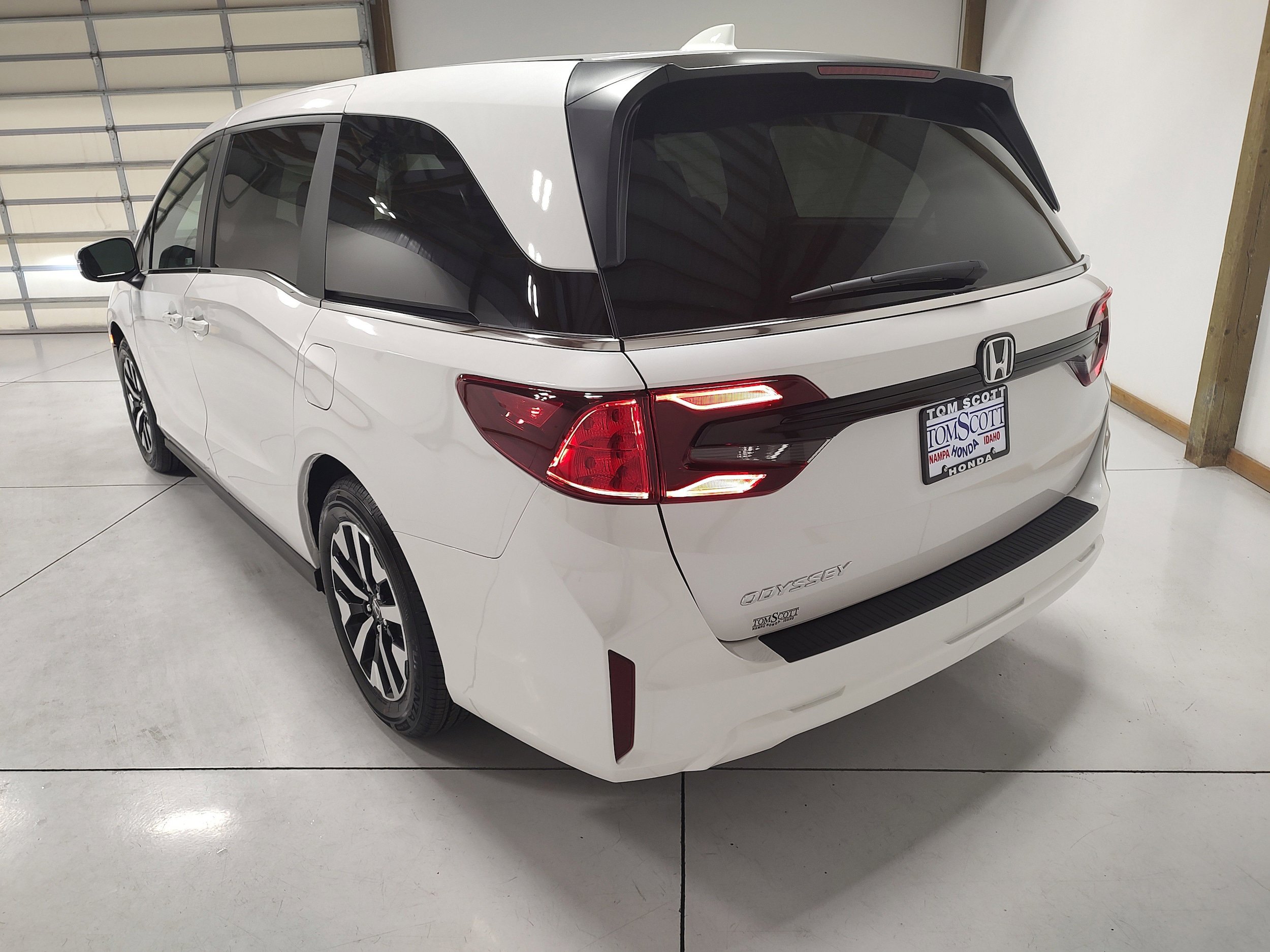 New 2026 Honda Odyssey EX-L image 15