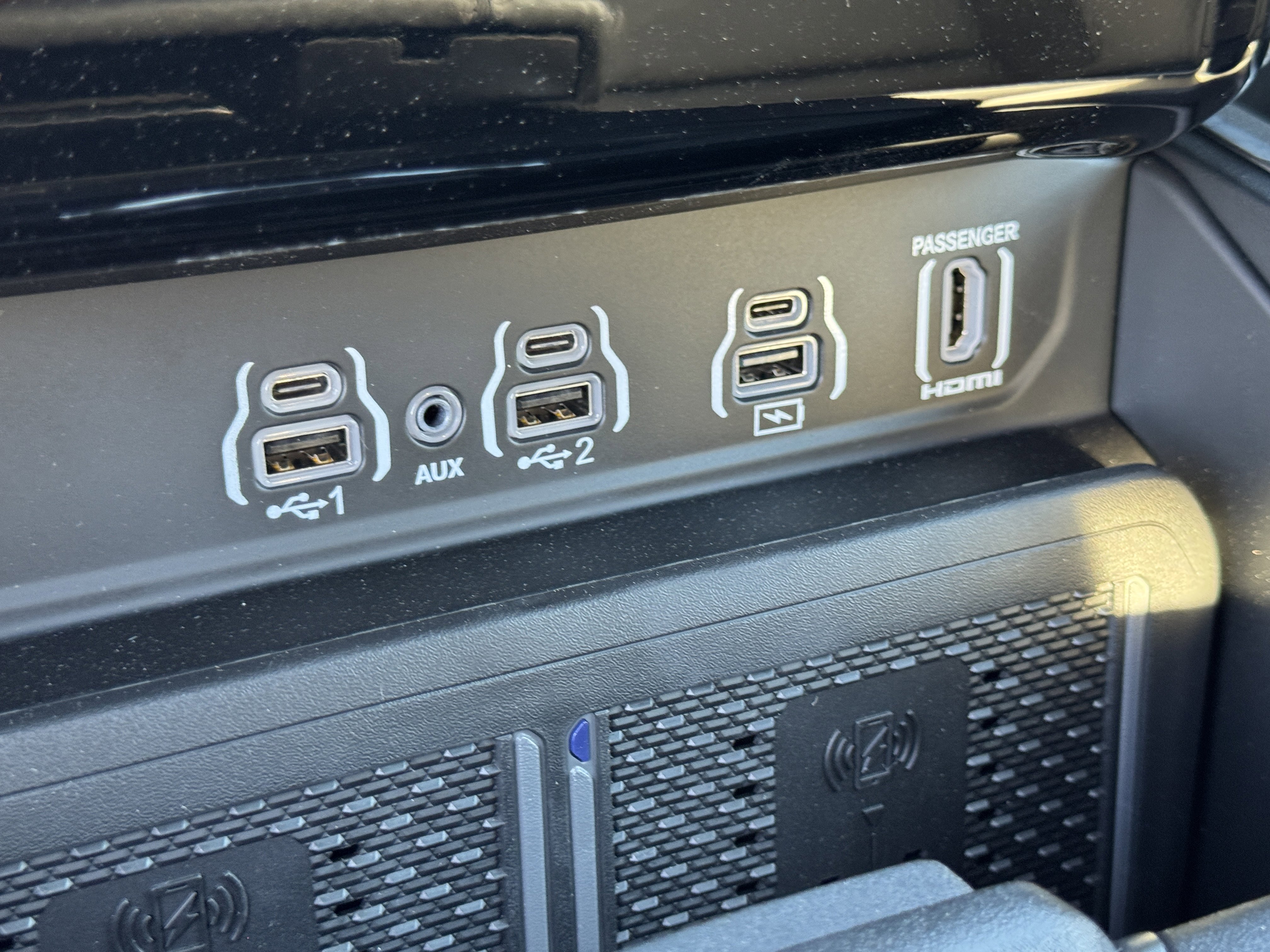 New 2026 RAM 1500 Laramie w/ Night Edition image 25