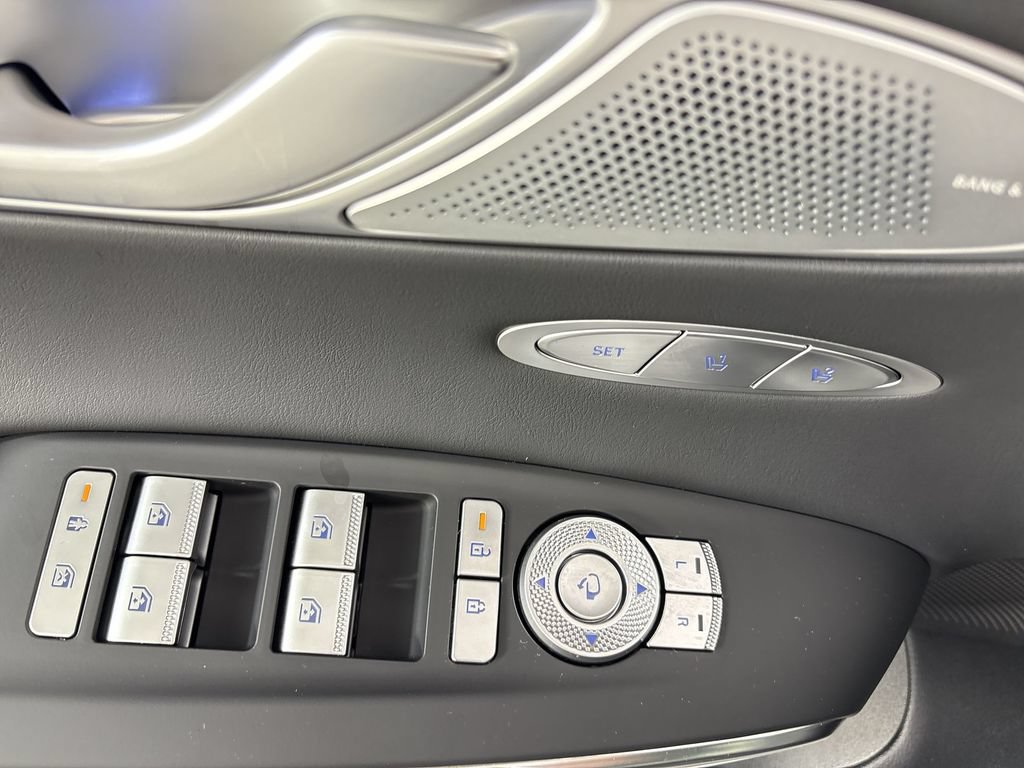 New 2026 Genesis GV70 2.5T Sport Prestige AWD/4WD image 15