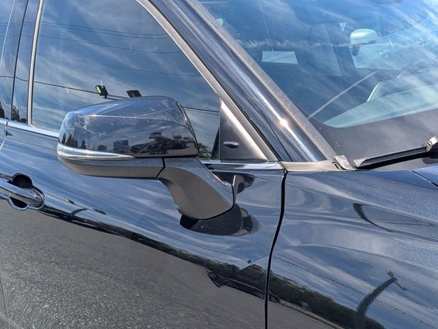 Used 2020 Toyota Highlander XLE AWD/4WD image 9