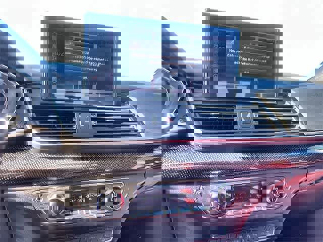 Used 2024 Audi SQ5 Prestige image 18