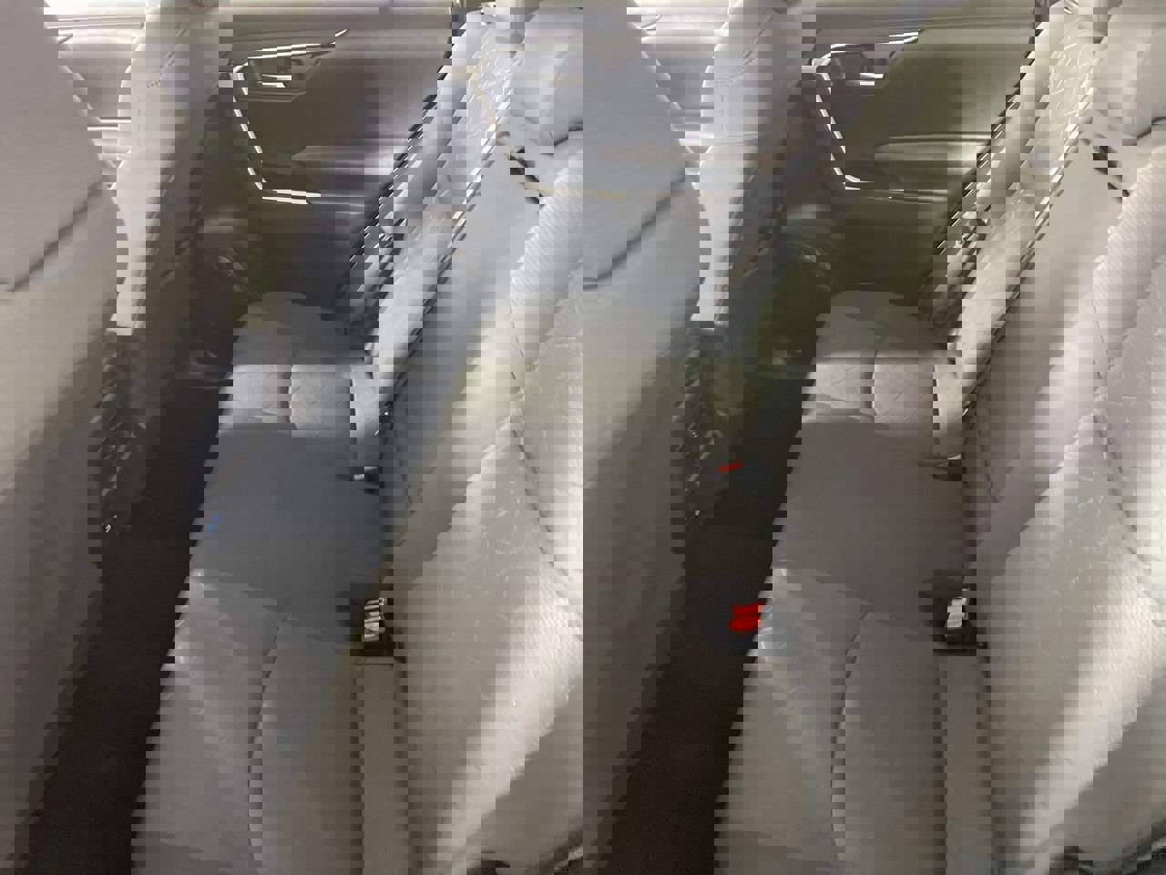 Used 2022 Toyota RAV4 XLE image 21