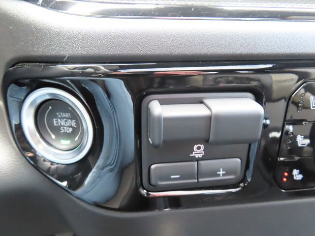 Certified 2025 Chevrolet Silverado 1500 ZR2 w/ Technology Package image 45