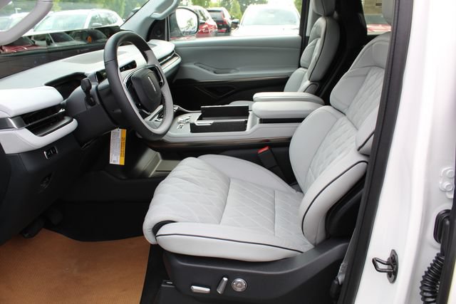 New 2027 Lincoln Navigator Black Label AWD/4WD image 12