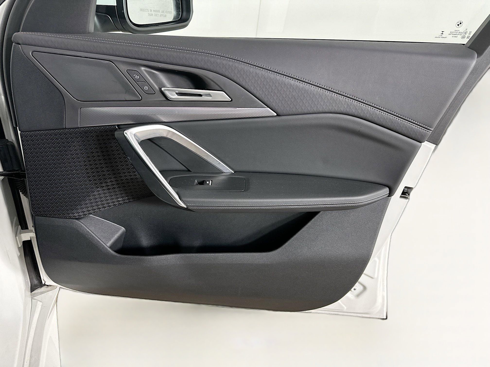 Used 2025 BMW X2 xDrive28i image 32