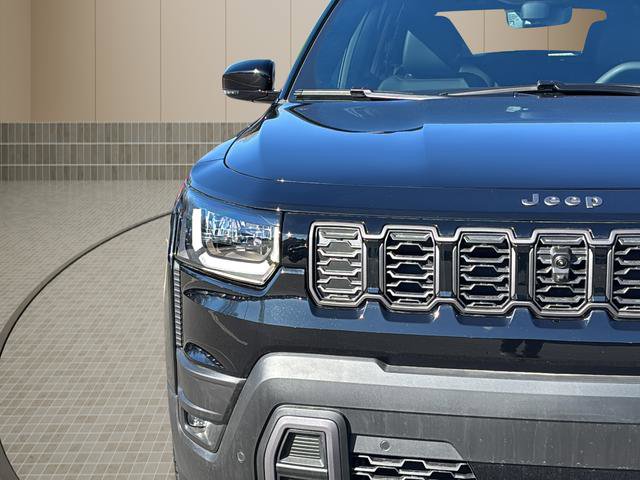 New 2026 Jeep Cherokee Overland w/ Trailer Tow Group image 10