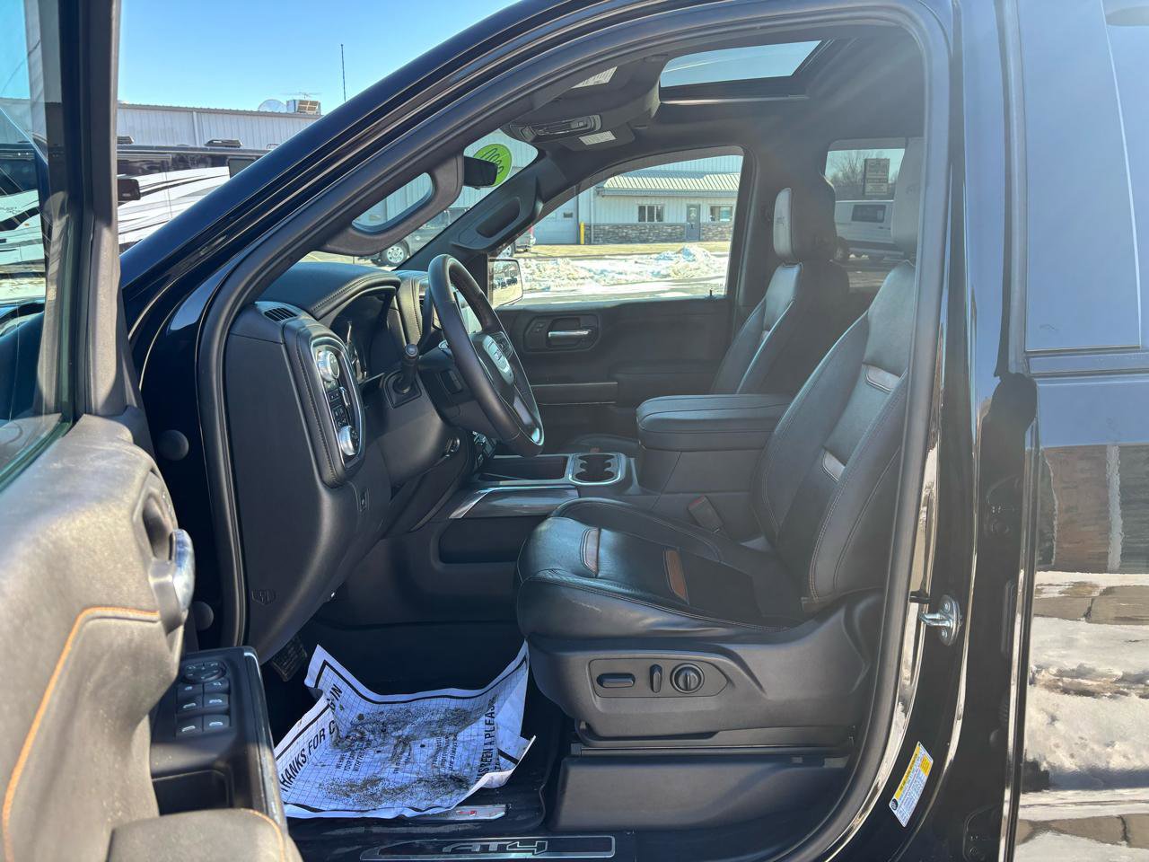 Used 2020 GMC Sierra 1500 AT4 w/ AT4 Premium Package image 9