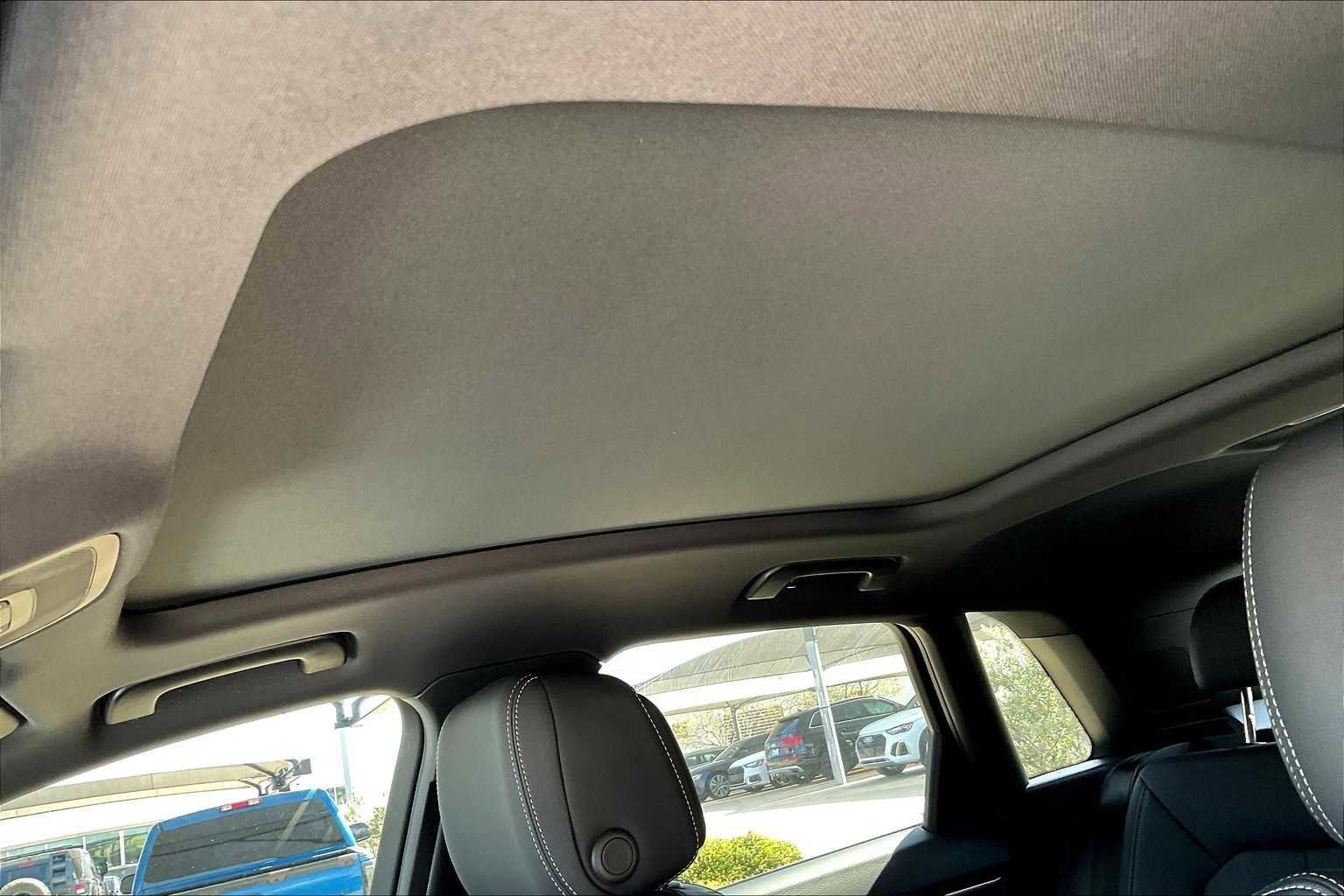 New 2025 Audi Q3 2.0T Premium w/ Convenience Package AWD/4WD image 16