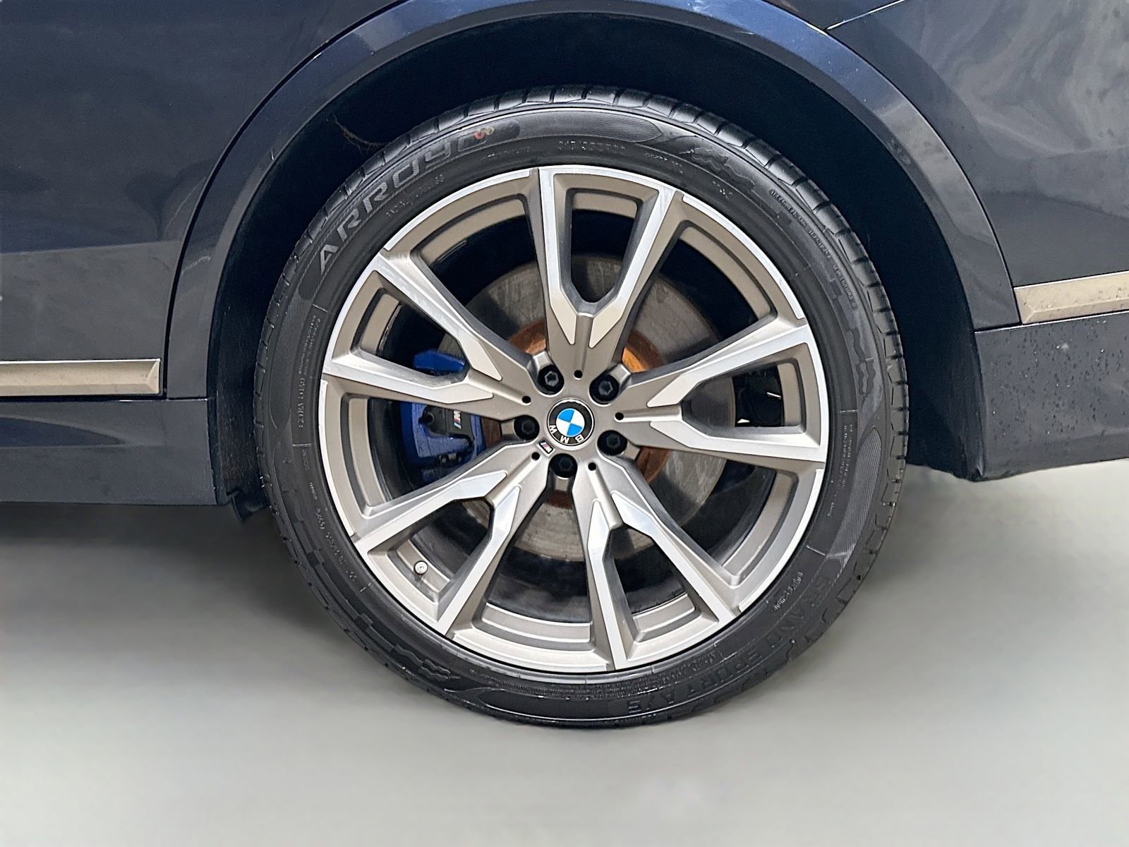 Used 2020 BMW X7 M50i w/ Dynamic Handling Package image 36