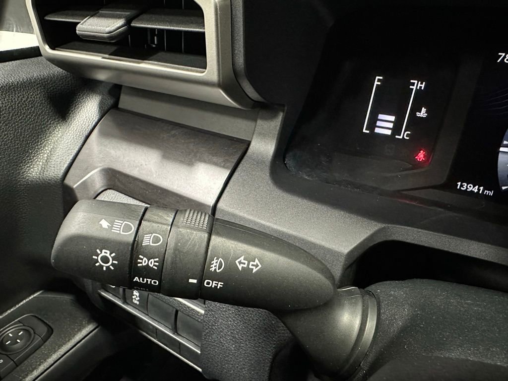 Used 2025 Toyota 4Runner SR5 AWD/4WD image 21
