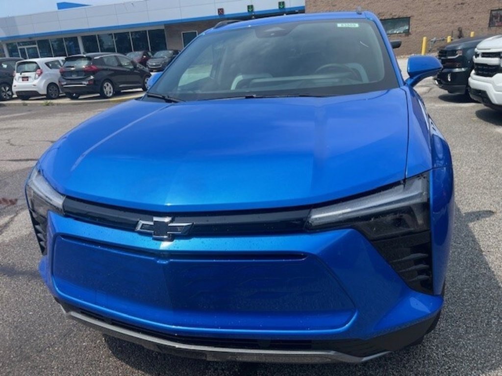 New 2025 Chevrolet Blazer EV LT image 2