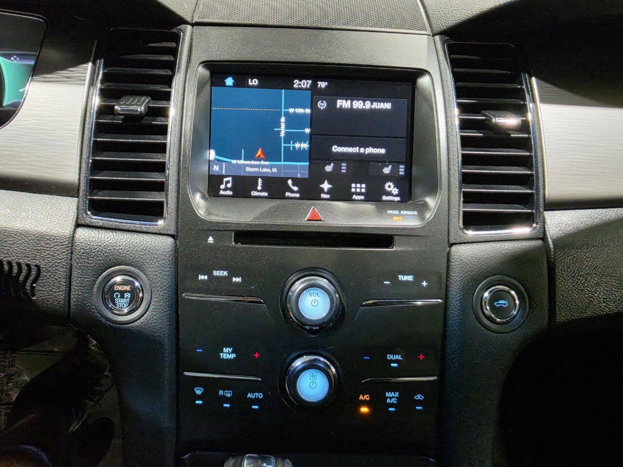 Used 2016 Ford Taurus SEL FWD image 37