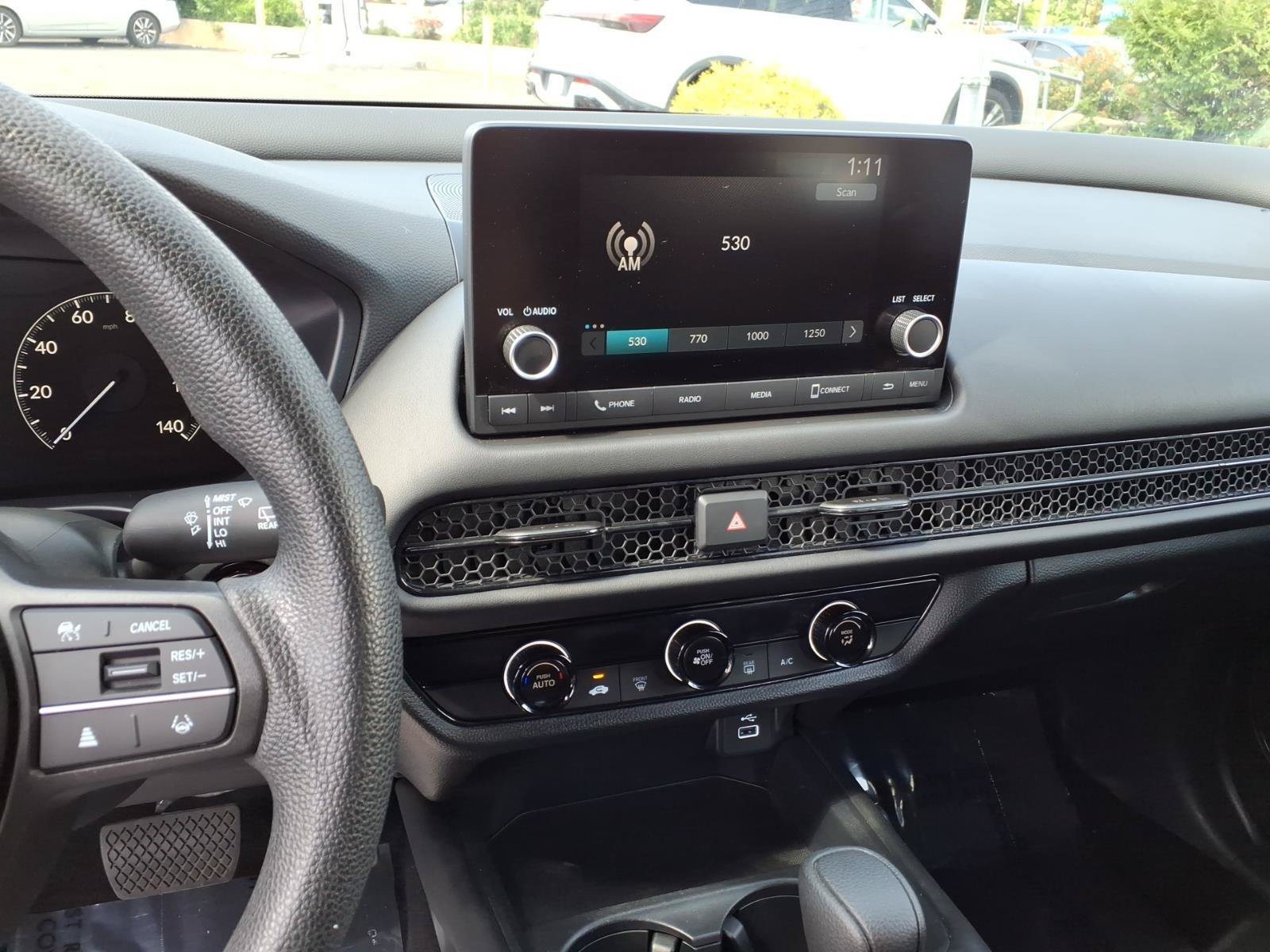 Certified 2024 Honda HR-V LX image 9