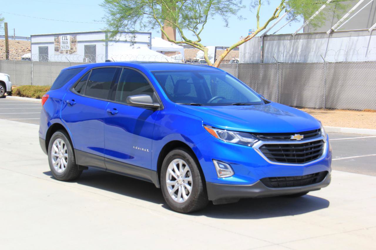 Used 2019 Chevrolet Equinox LS FWD image 3