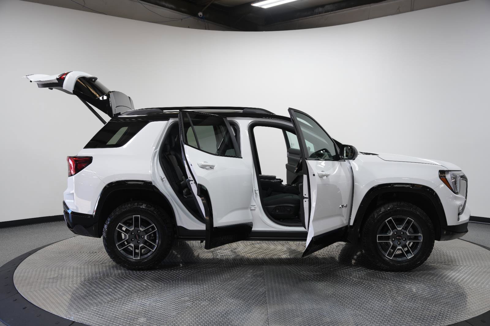 New 2026 GMC Terrain AT4 w/ Convenience Package III image 10