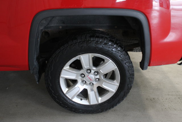 Used 2014 GMC Sierra 1500 SLE w/ SLE Value Package AWD/4WD image 32
