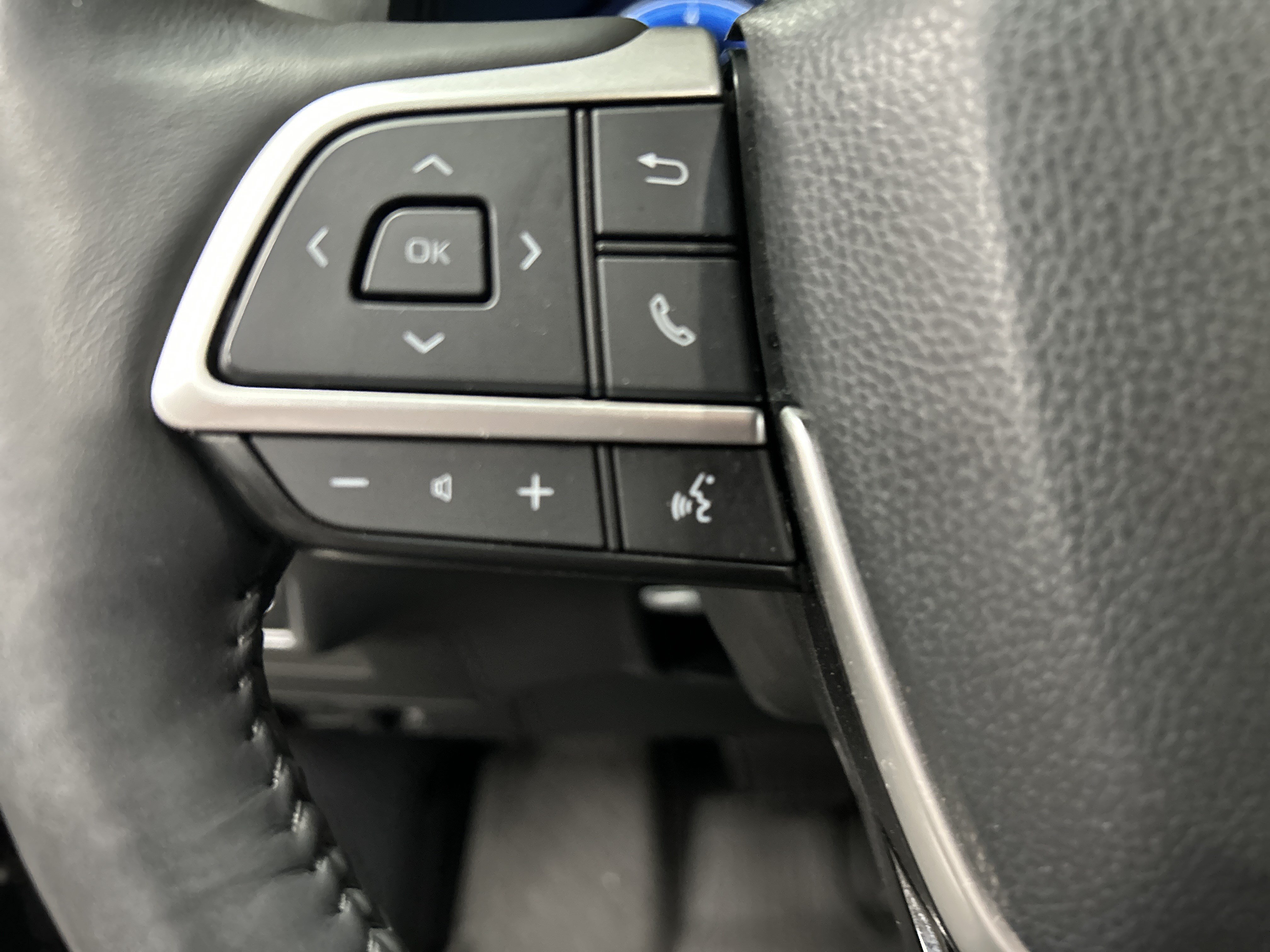 Used 2024 Toyota Grand Highlander AWD image 13