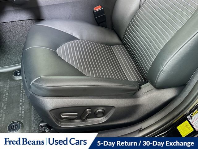 Used 2024 Toyota Camry SE image 20