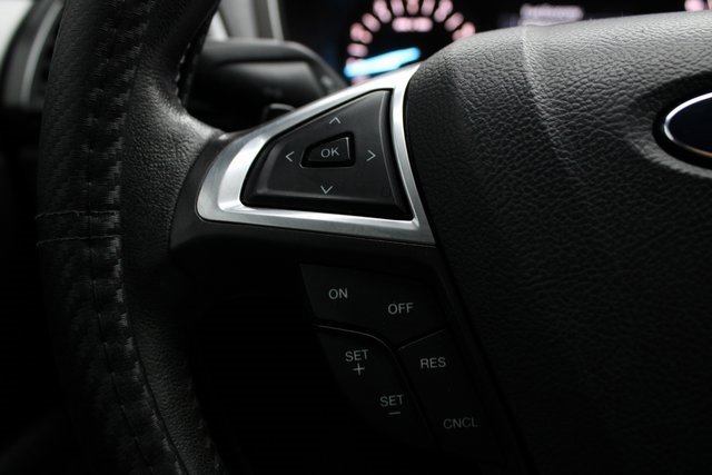 Used 2015 Ford Fusion SE w/ Equipment Group 201A image 5