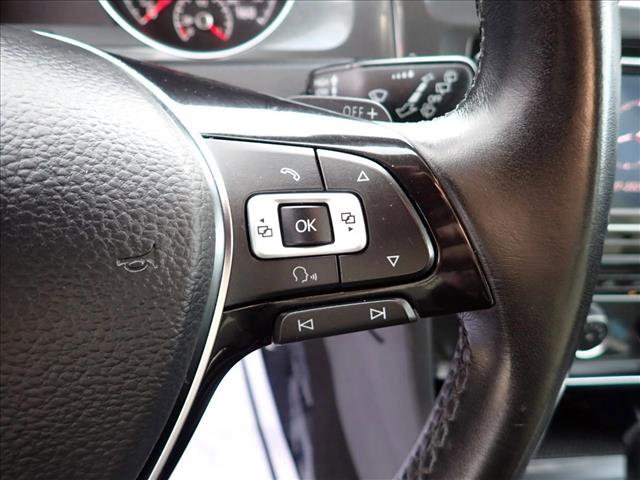 Used 2018 Volkswagen Golf S image 16