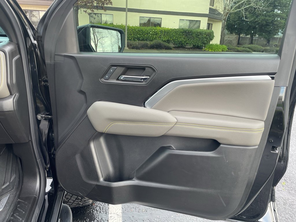 Used 2024 Chevrolet Colorado ZR2 w/ ZR2 Convenience Package III image 62